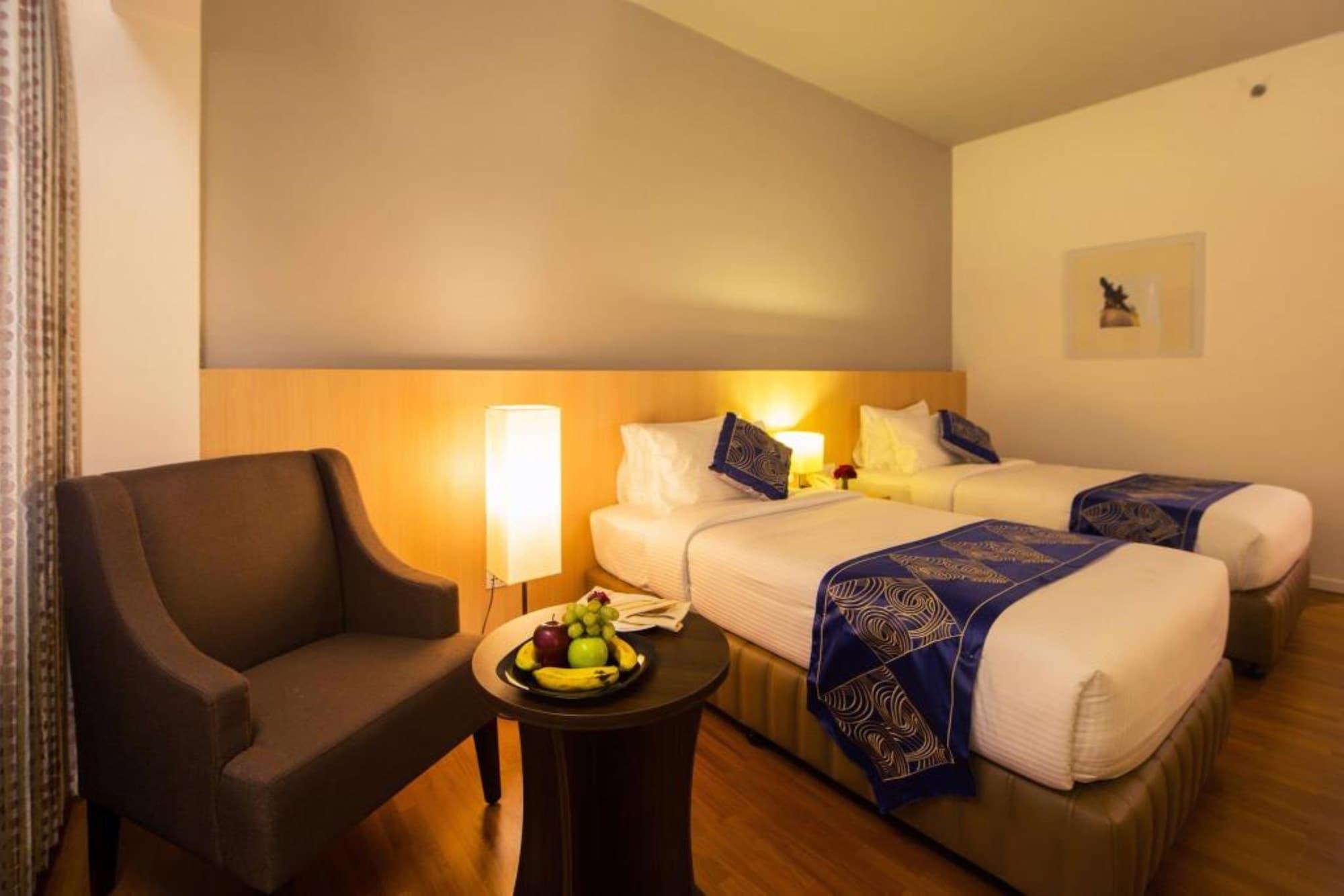 יאנגון Wyne Hotel מראה חיצוני תמונה