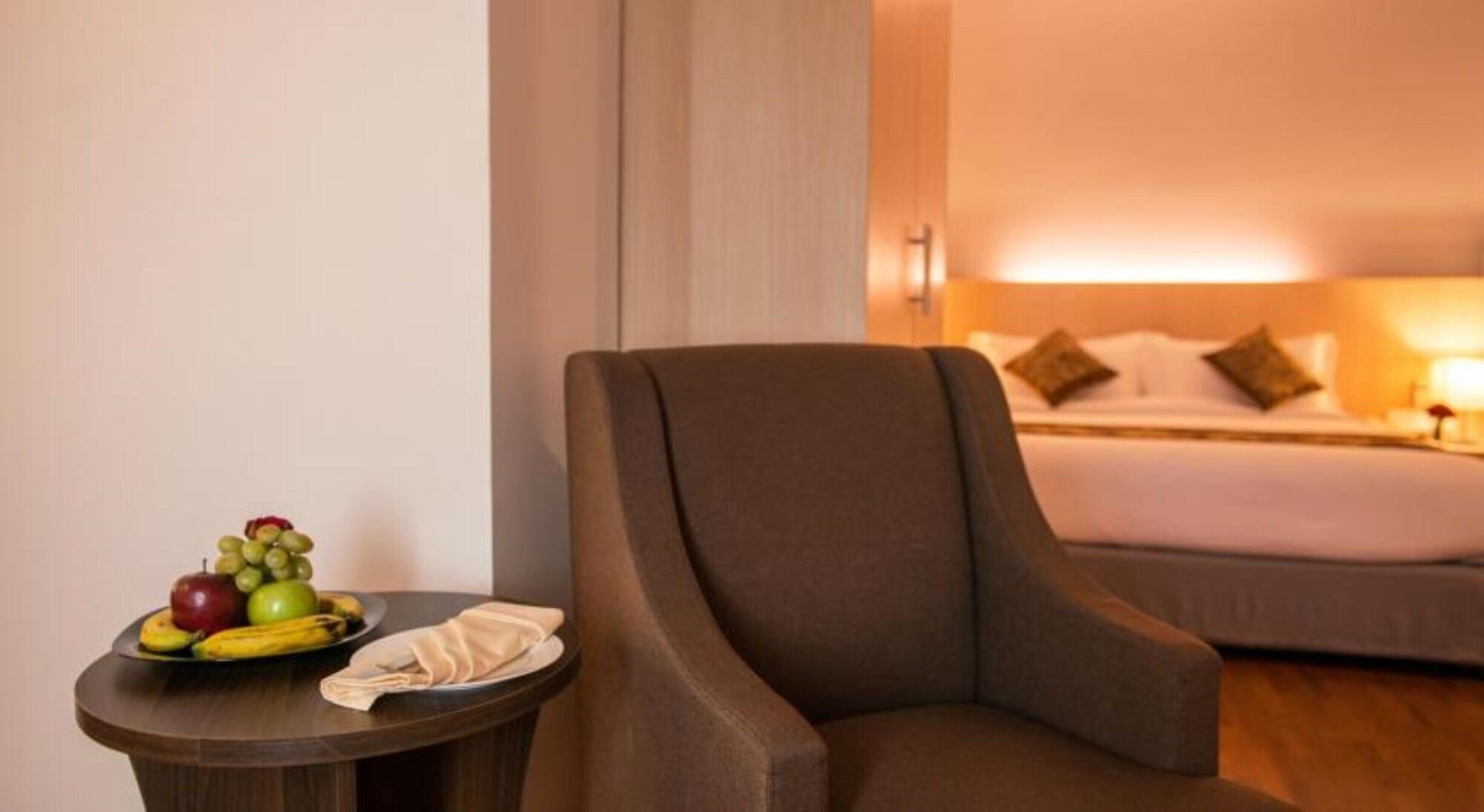 יאנגון Wyne Hotel מראה חיצוני תמונה