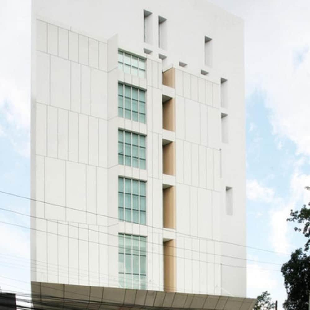 יאנגון Wyne Hotel מראה חיצוני תמונה