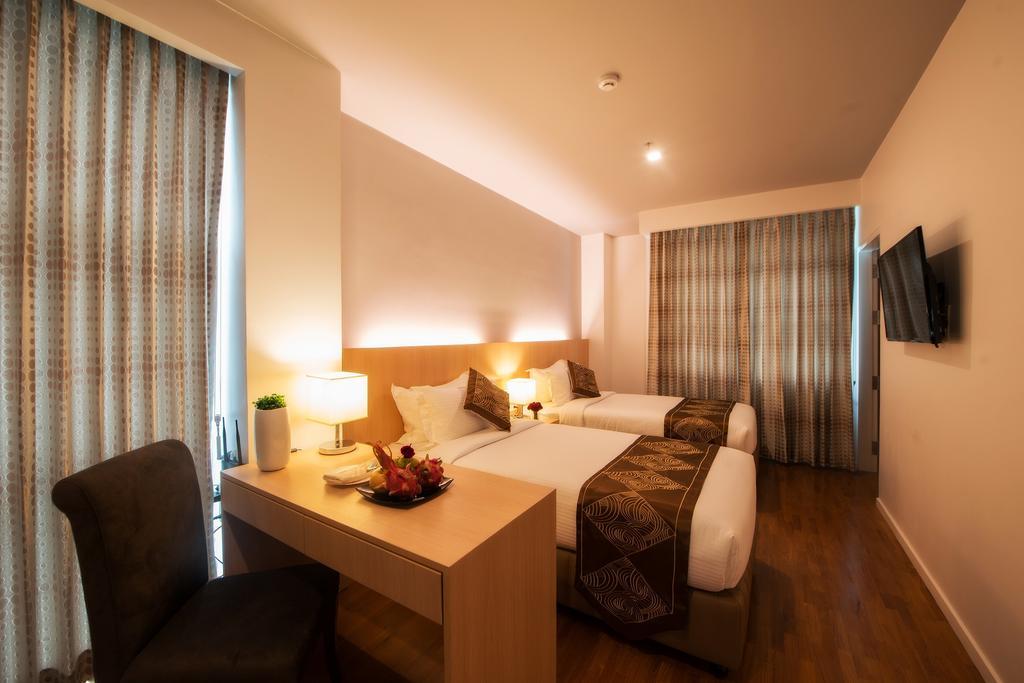 יאנגון Wyne Hotel מראה חיצוני תמונה