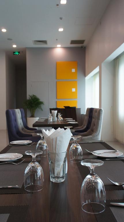 יאנגון Wyne Hotel מראה חיצוני תמונה