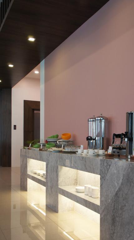 יאנגון Wyne Hotel מראה חיצוני תמונה